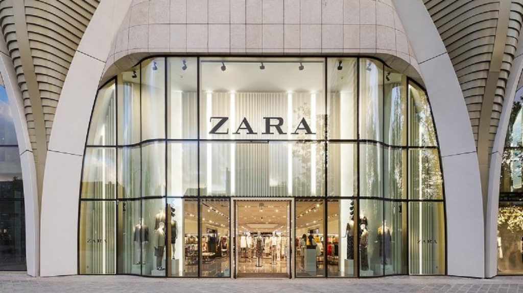 Inditex grup, e-ticaret stratejisi çerçevesinde 2018 yılında e-ticaret operasyonlarını tüm dünyaya yayma hedefi koydu.