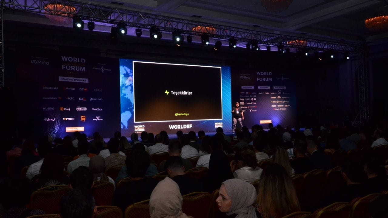 WORLD ECOMMERCE FORUM